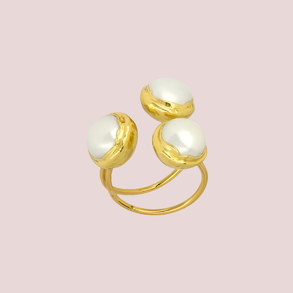 Sissi Ring - Freshwater Pearls