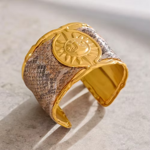 Solar cuff - 18ct Gold Plated Stainless Steel