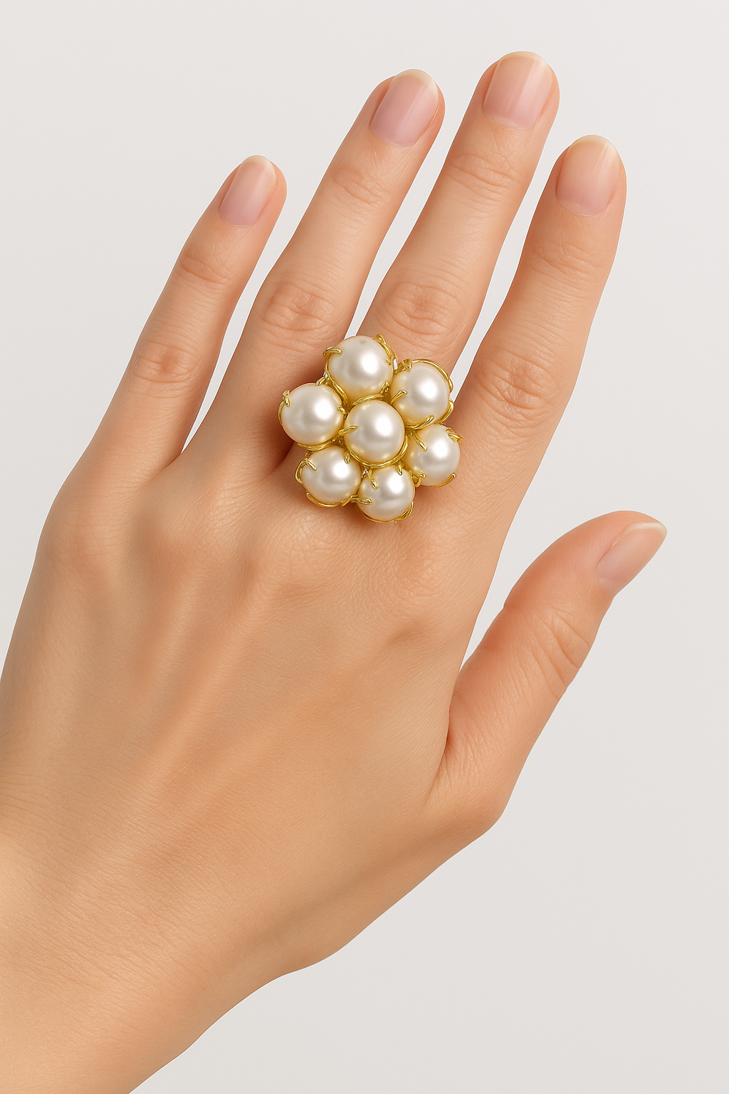 Luna Bloom Ring – 18k Gold Plated Mother of Pearl
