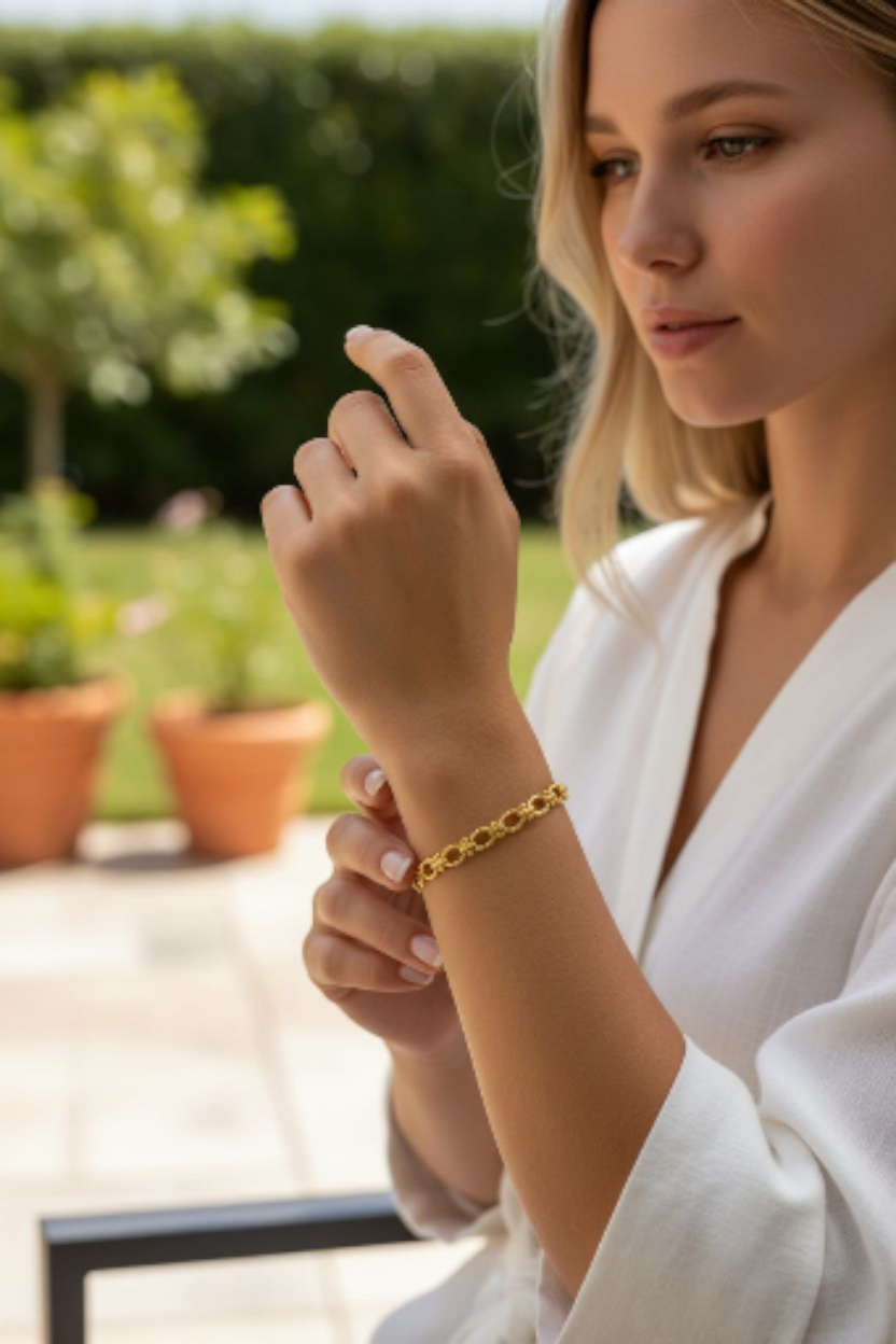 Aurelia Oval Link Bracelet - 18ct Gold Plated Stainless Steel