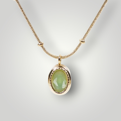 Oval Stone Pendant Necklace – Green & White