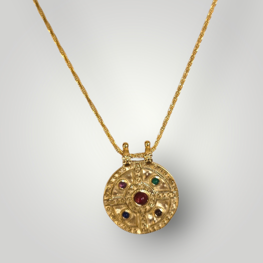 Reversible Gold Medallion Necklace – Stainless Steel Gold Plated Pendant