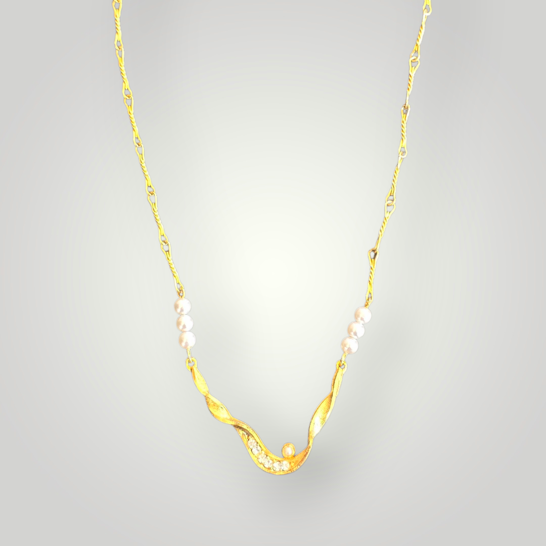 Vintage Pearl & Gold Wave Necklace