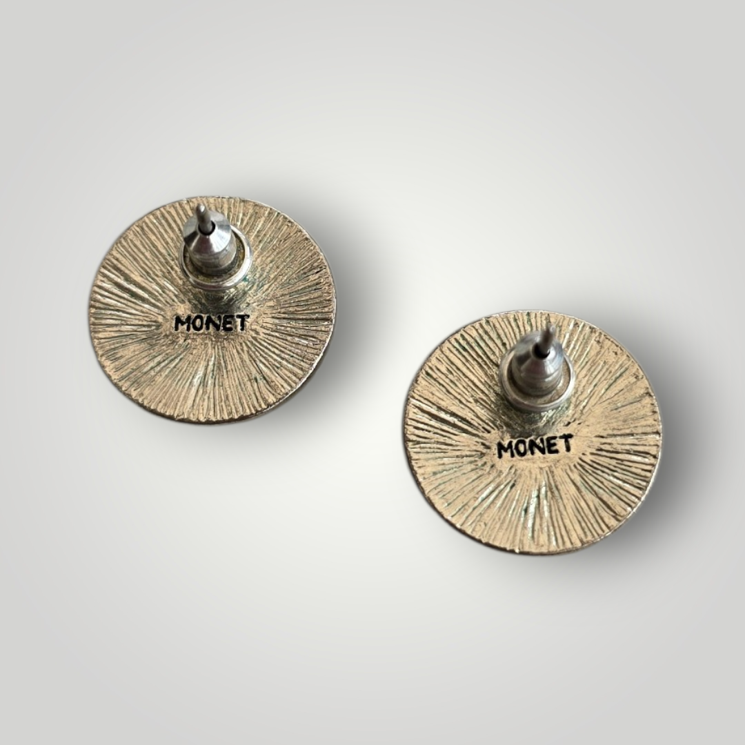 Lumière – Vintage Monet Pearl Stud Earrings