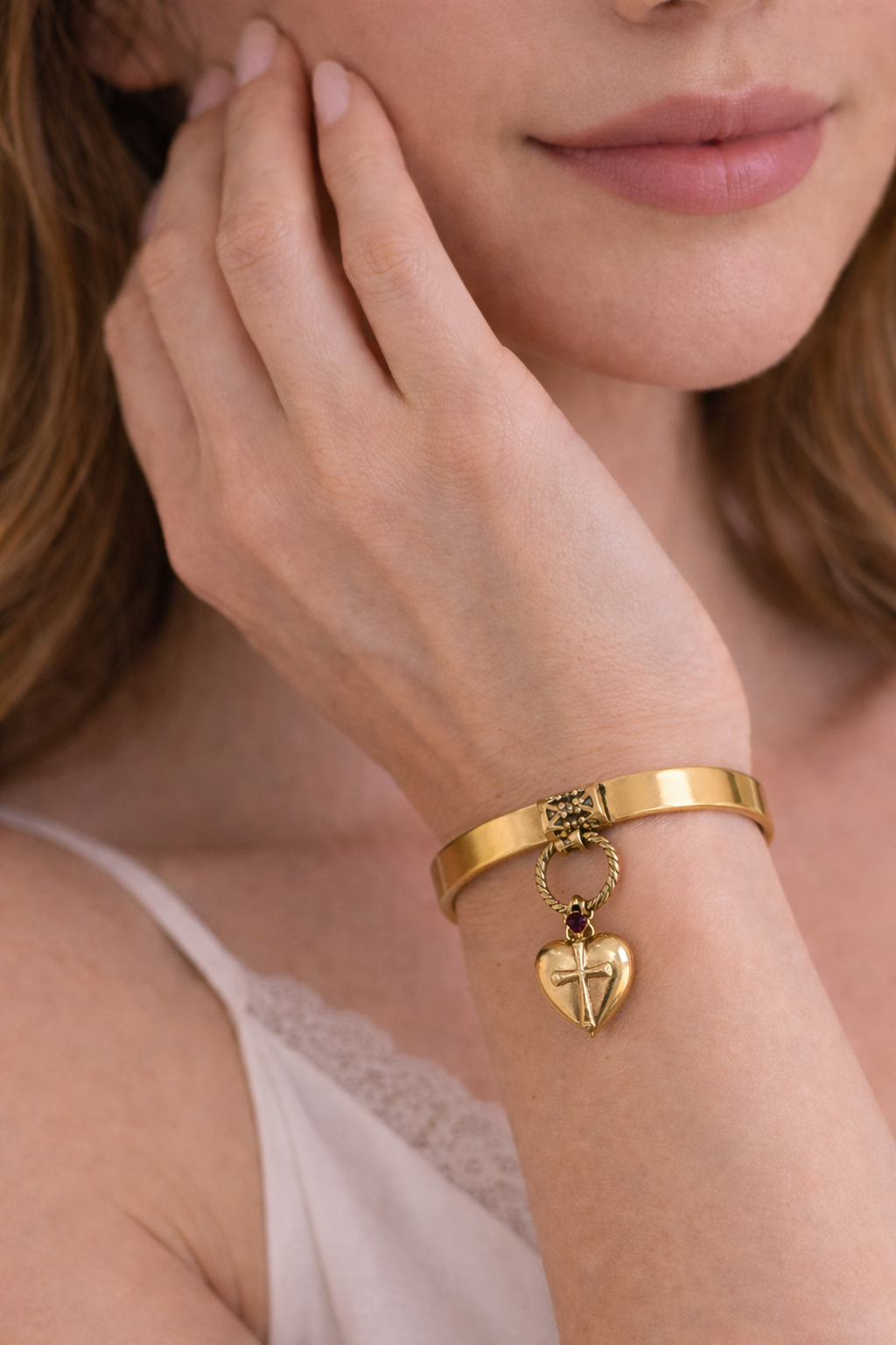 Sacred Heart Charm Bangle