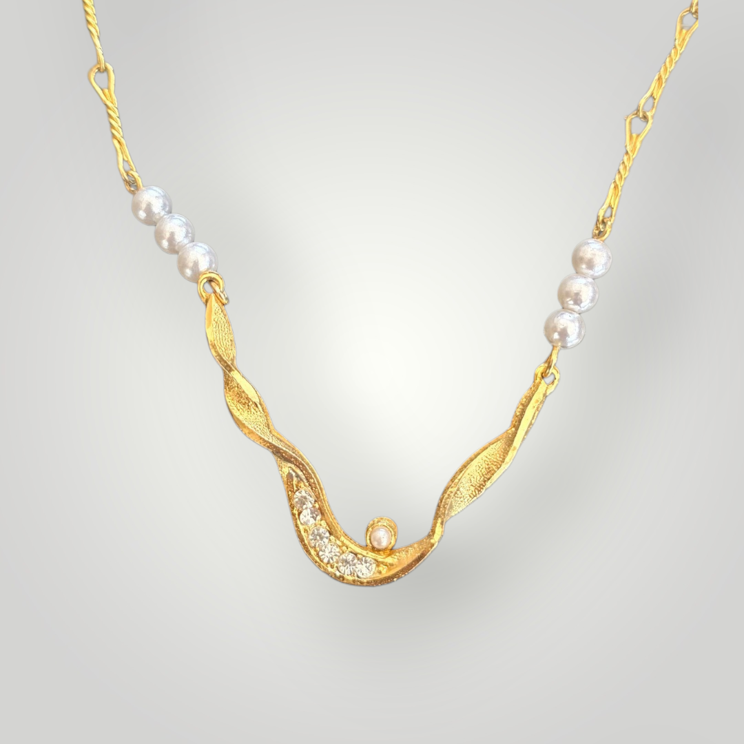 Vintage Pearl & Gold Wave Necklace