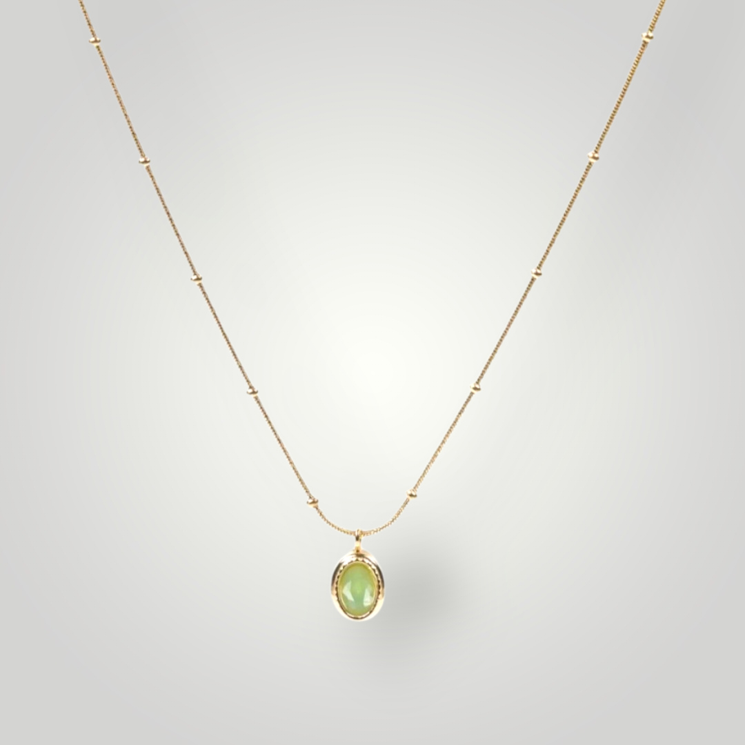 Oval Stone Pendant Necklace – Green & White