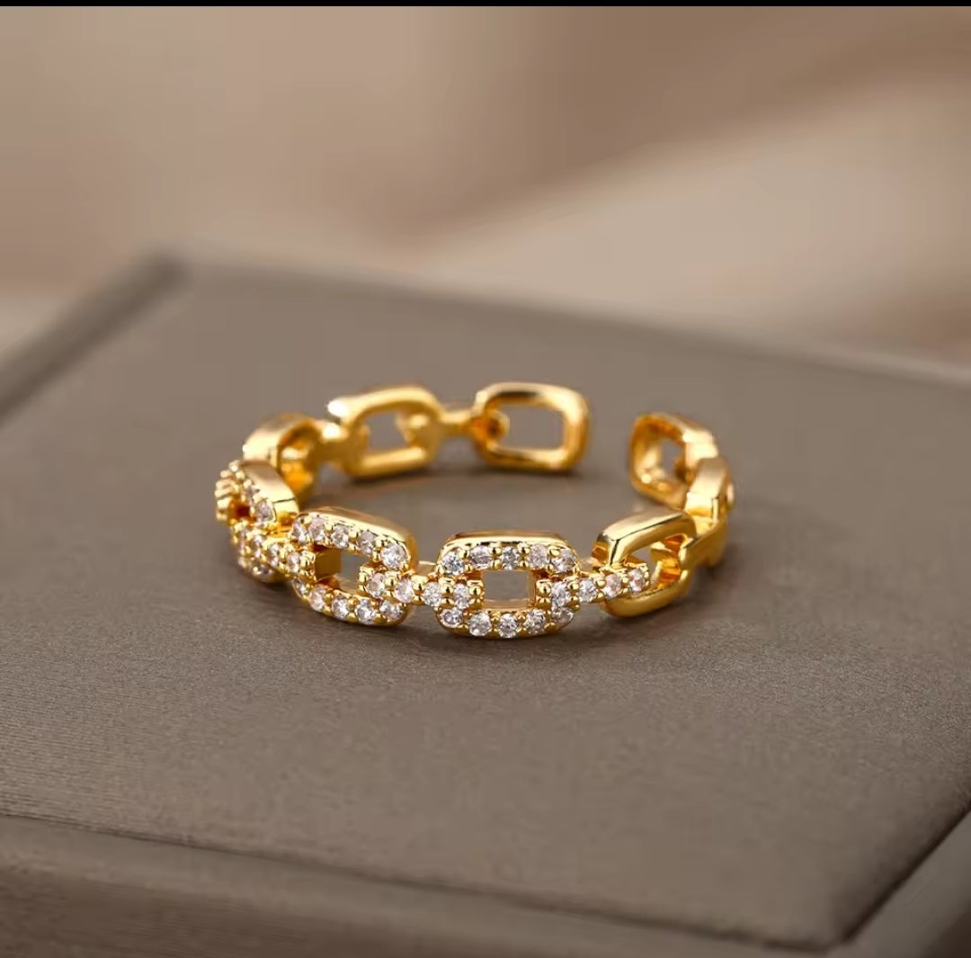 The Lumiere-Link Ring – 18ct Gold Plated Adjustable Ring