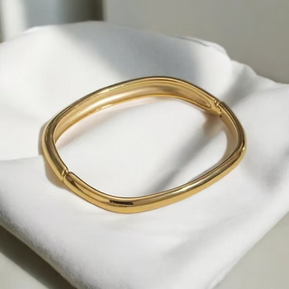 Sculpted arc cuff - 18ct Gold Plated Stainless Steel