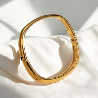 Sculpted arc cuff - 18ct Gold Plated Stainless Steel